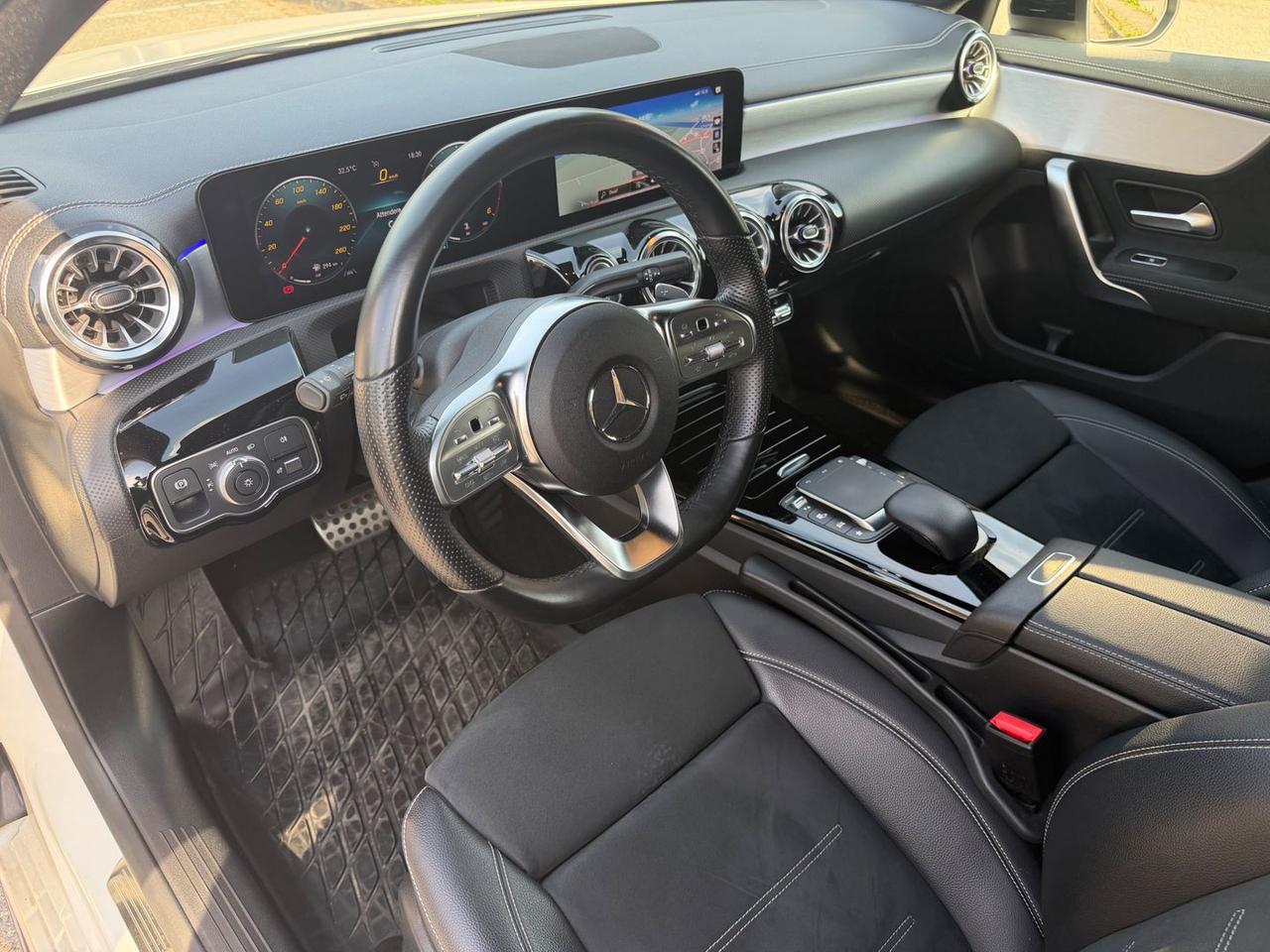 Mercedes-Benz A 180 AMG Line Premium A 180 #11354