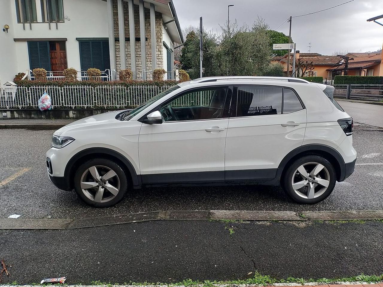 Volkswagen T-Cross Advanced 1.0 TSI