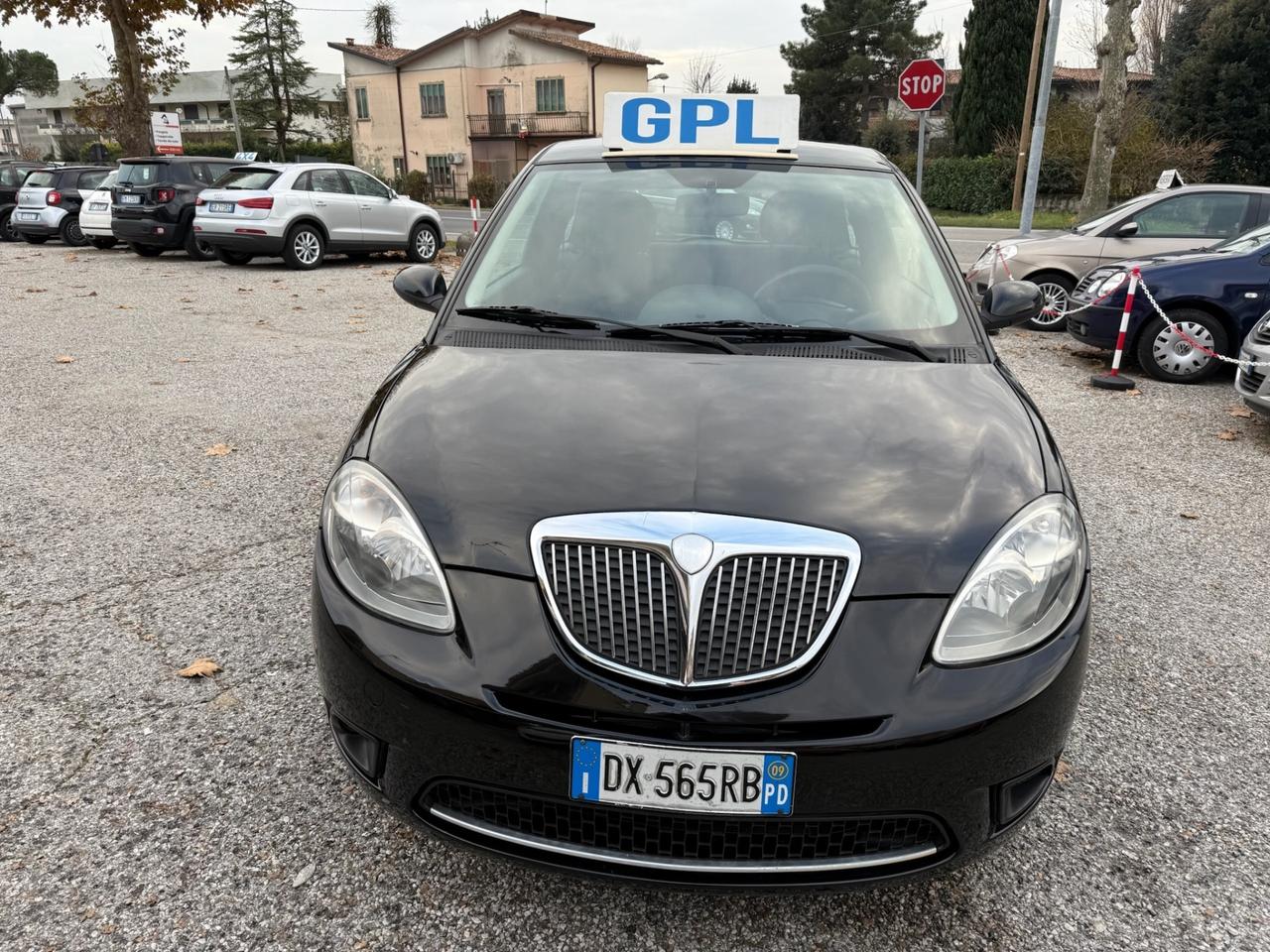 Lancia Ypsilon 1.4 Ecochic GPL Ok Neopatentati