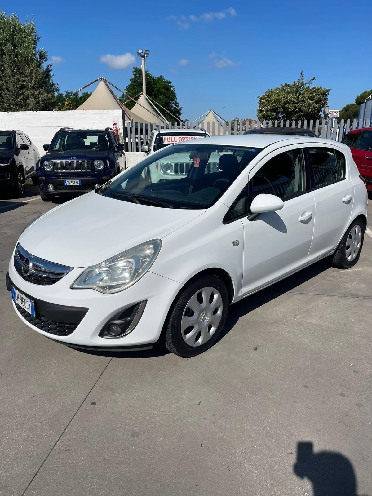 Opel Corsa 1.2 5 porte Cosmo
