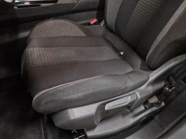 PEUGEOT 5008 BlueHDi 130 S&S Business 7 POSTI