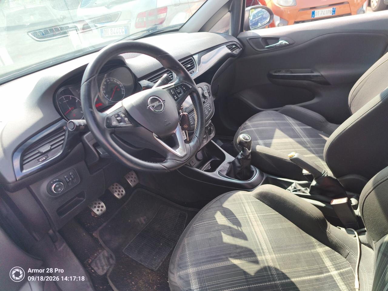 Opel Corsa 1.2 5 porte b-Color