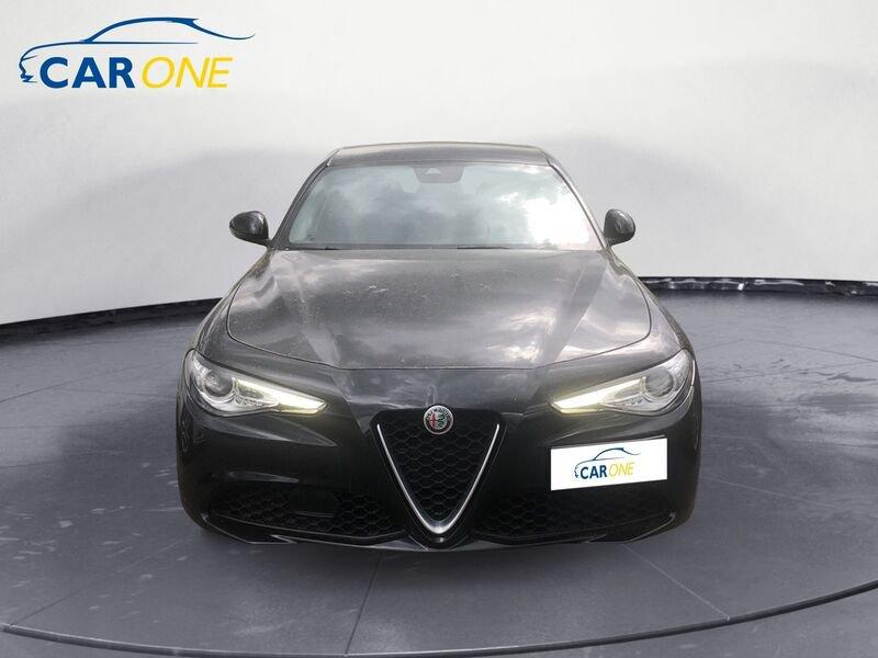 Alfa Romeo Giulia 2.2 TURBO AT8 BUSINESS