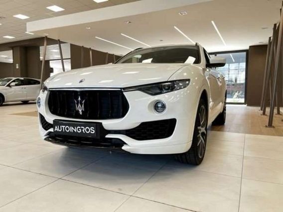 Maserati Levante 3.0 V6 430cv auto