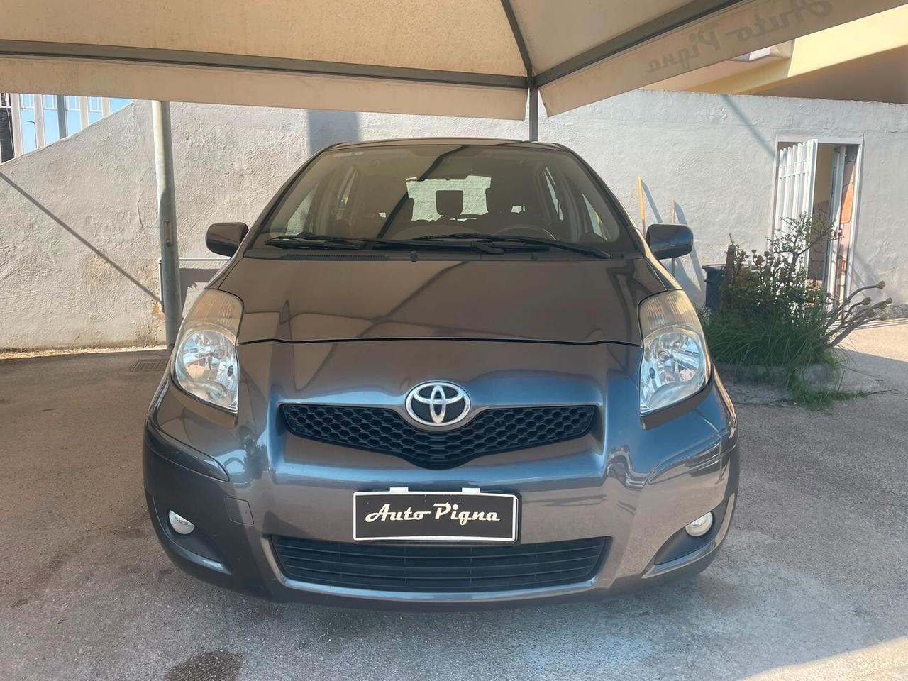 Toyota Yaris 1.4 D-4D DPF 5 porte Sol