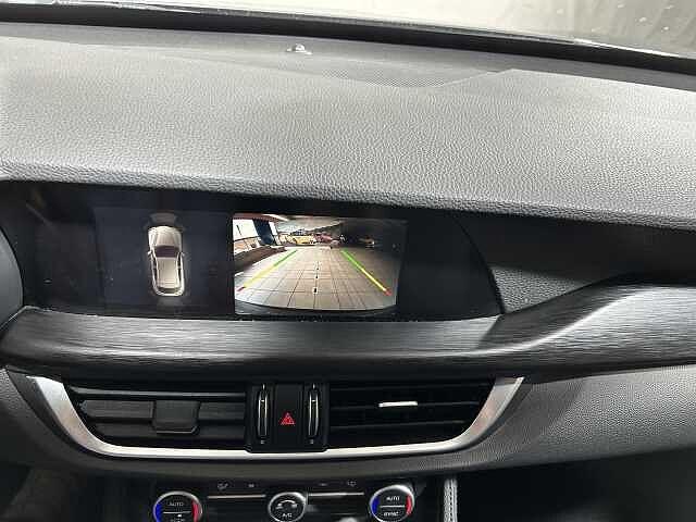 Alfa Romeo Stelvio 2.0 Turbo 200 CV AT8 Q4 B-Tech