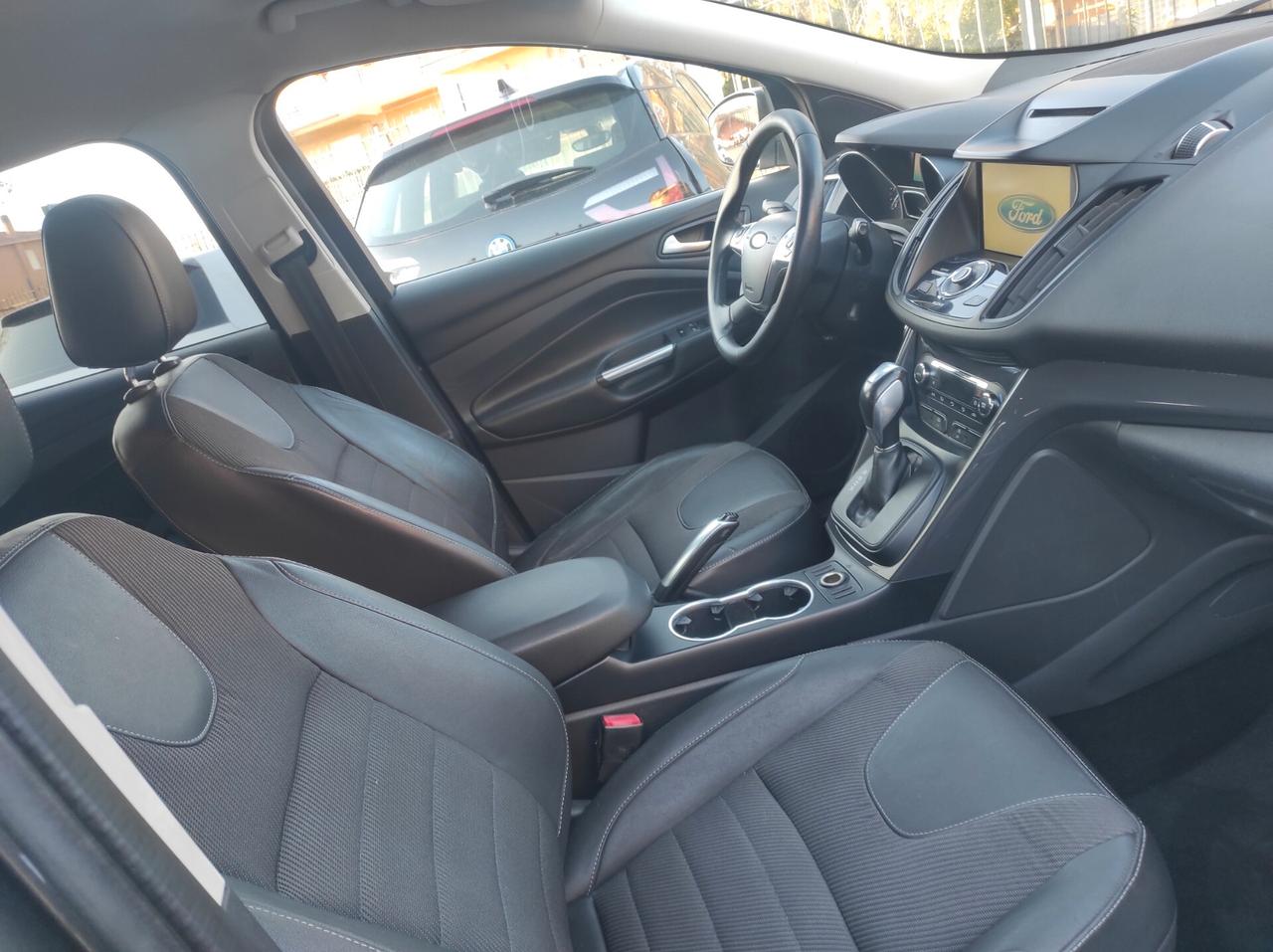 Ford Kuga 2.0 TDCI 150 CV S&S 4WD Powershift Titanium