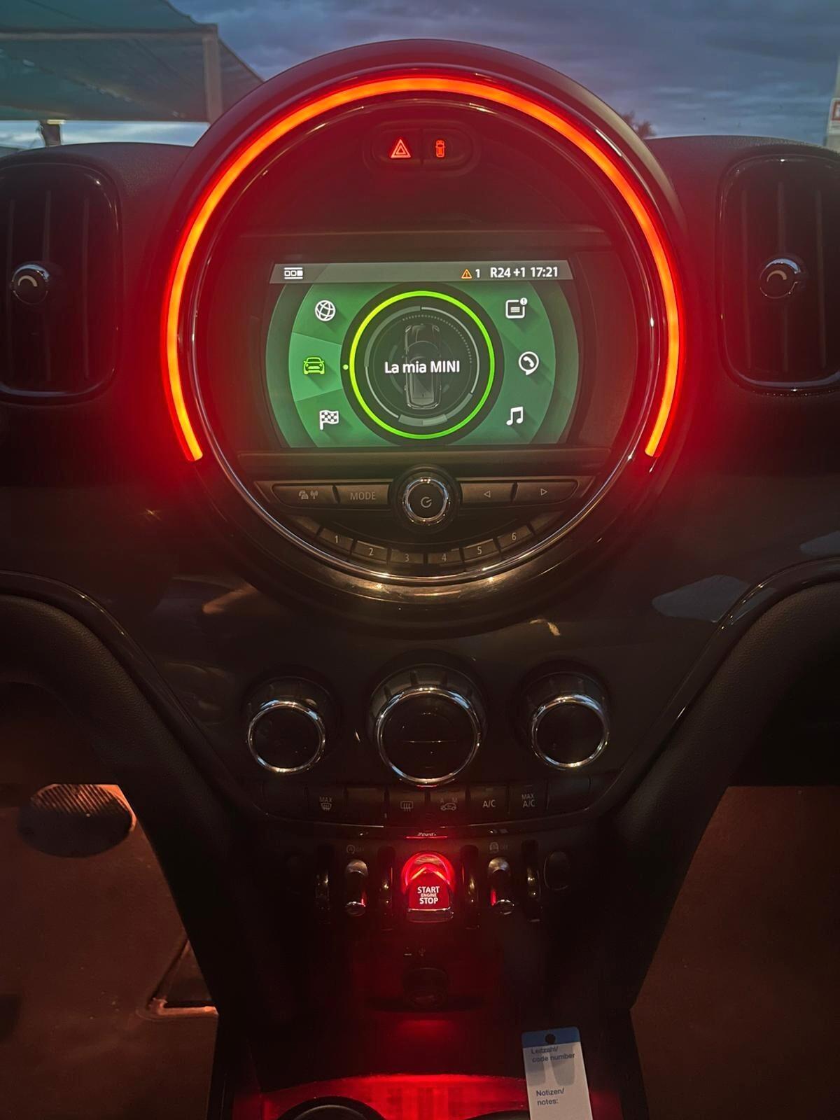 Mini Cooper D Countryman 2.0 Business Automatica