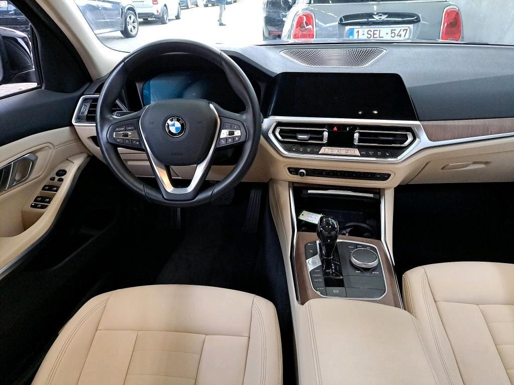 BMW 318D 136CV STEPTRONIC 48V BUSINESS ADVANTAGE ( FARI LED - BMW DIGITAL COCKPIT - PELLE - NAVI - MIRROR - PDC )