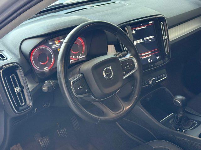 VOLVO XC40 D3