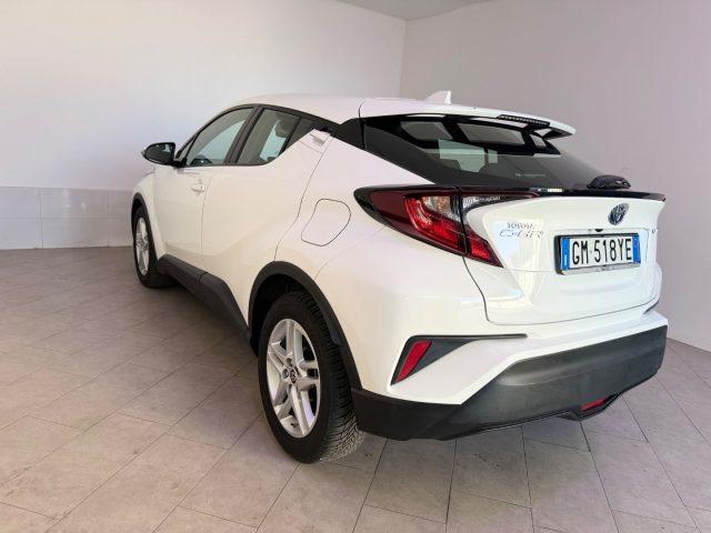 TOYOTA C-HR 1.8 Hybrid E-CVT GR Sport