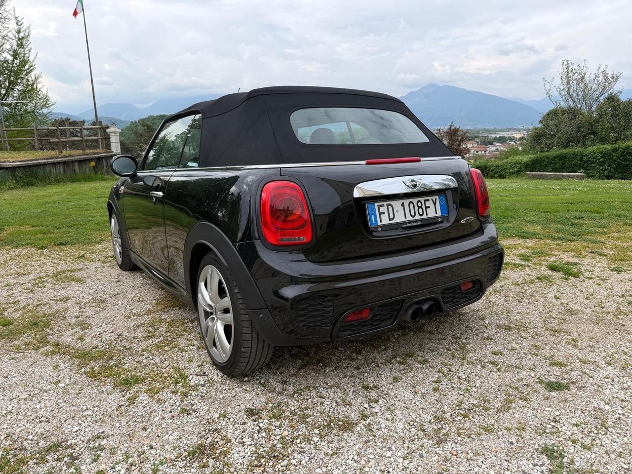 Mini 2.0 John Cooper Works Hype Cabrio