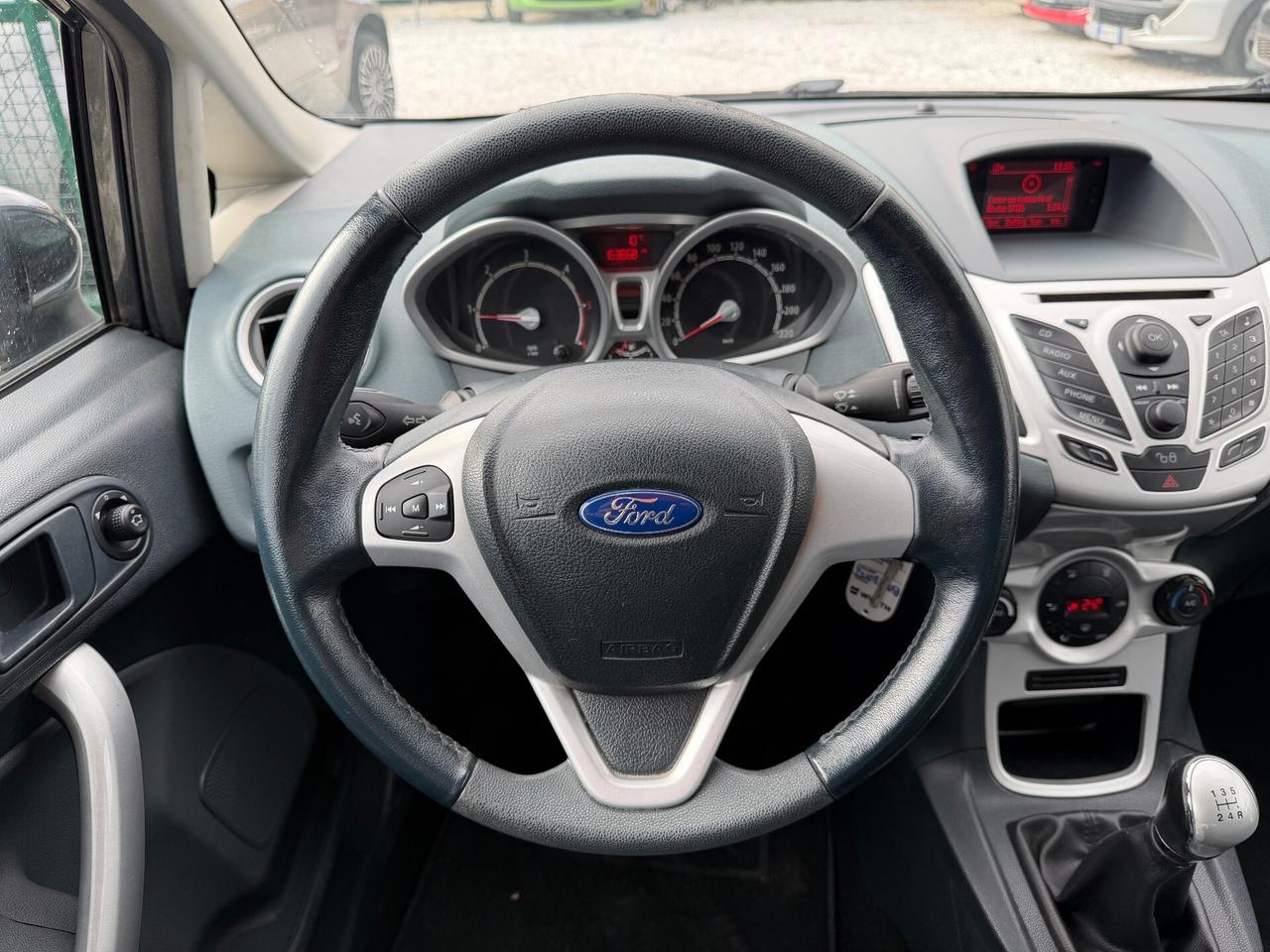 Ford Fiesta 1.4 TDCi 5p. Titanium