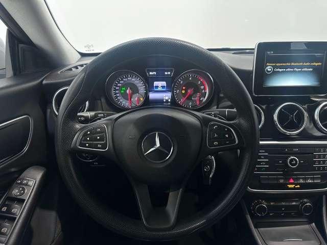 Mercedes-Benz CLA 180 Automatic Business