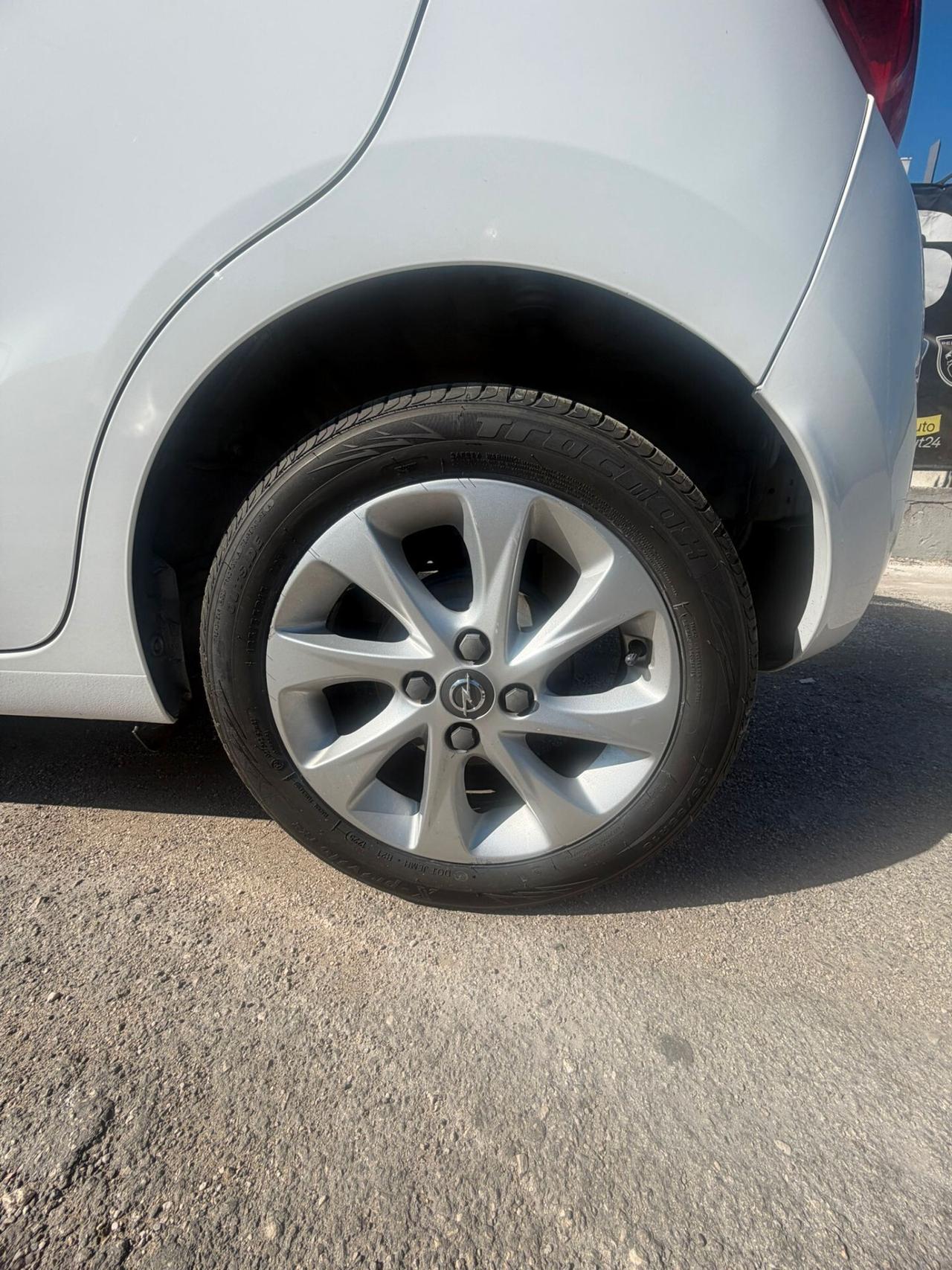 Opel Karl 1.0 75 CV Cosmo