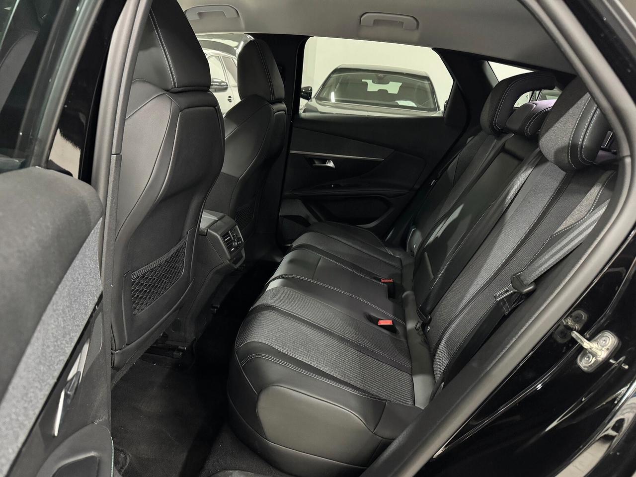 3008 1.6Hybrid e-EAT8 Allure Pack PARI NUOVO