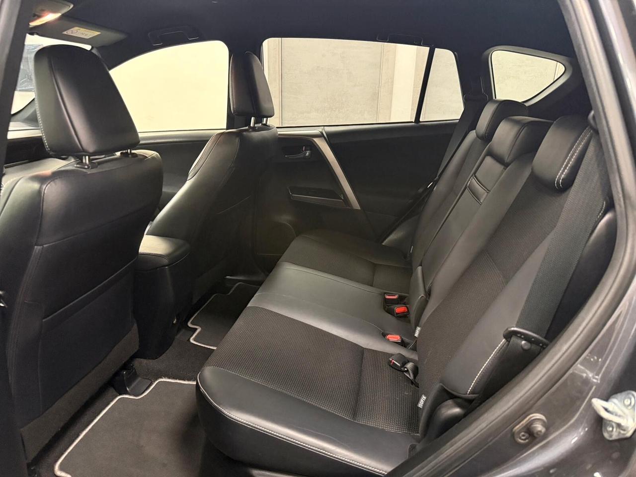 Toyota RAV 4 RAV4 2.5 Hybrid 4WD Lounge