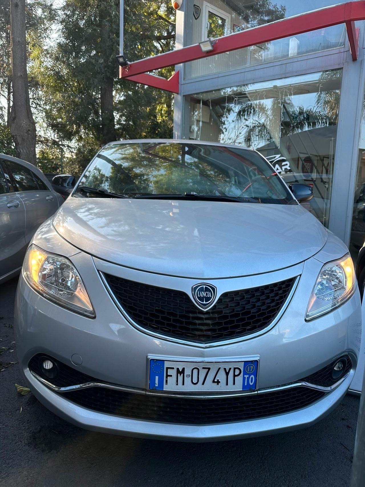Lancia Ypsilon 1.2 69 CV 5 porte GPL Ecochic Gold