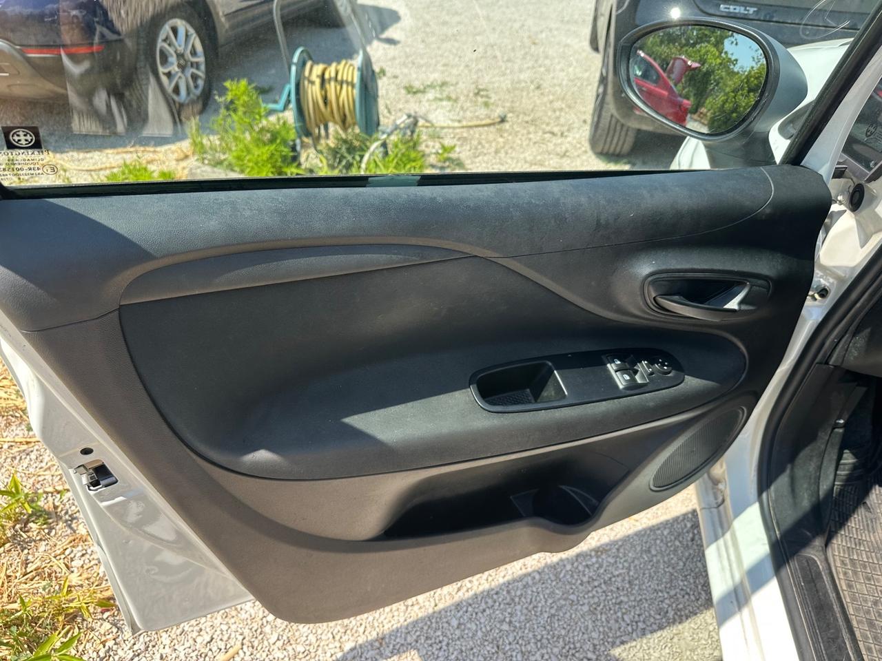 Fiat Punto 1.3 MJT II S&S 95 CV 5 porte Street