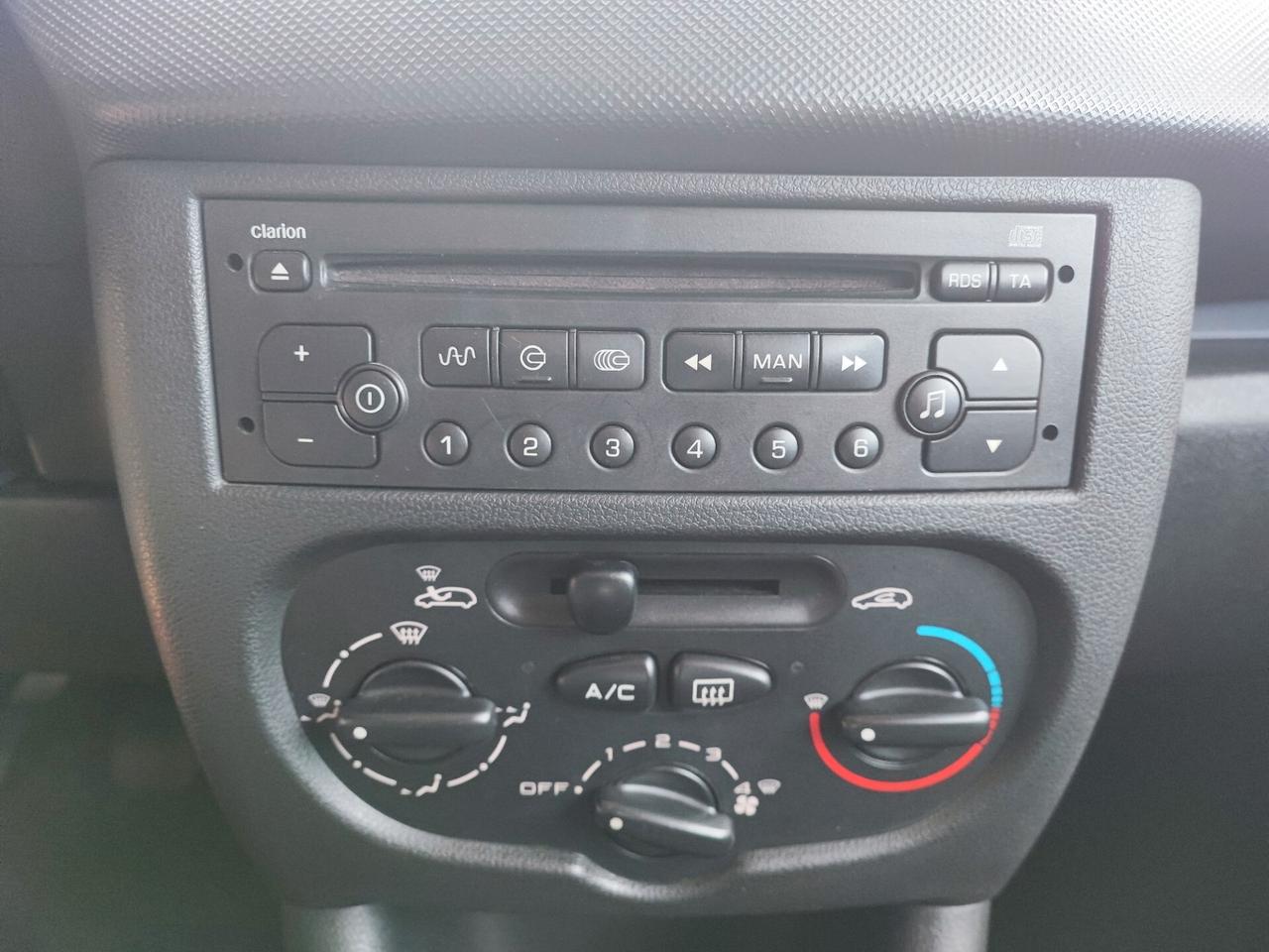 Peugeot 206 Plus 1.1 60CV 5p. Urban ECO GPL