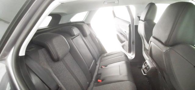 PEUGEOT 3008 Hybrid 225 e-EAT8 GT