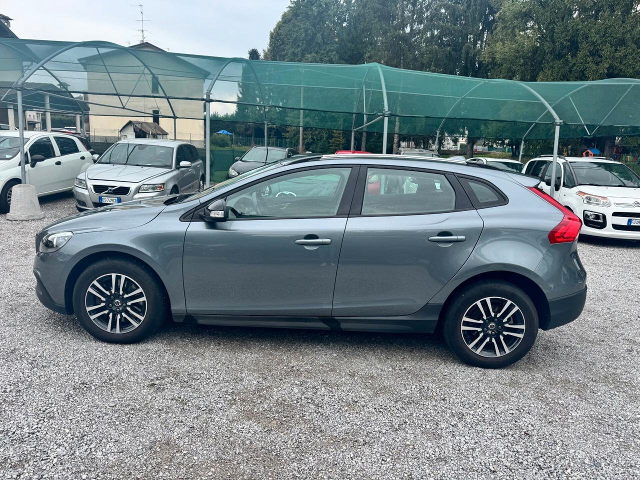 Volvo V40 Cross Country D2 Business Plus