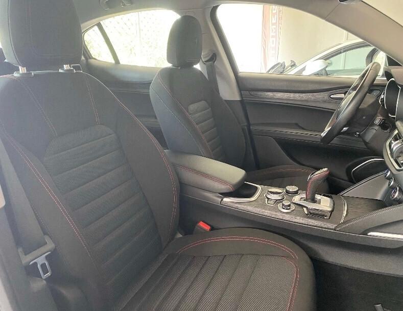 Alfa Romeo Stelvio 2.2 Versione "Rosso Edizione" Aziendale