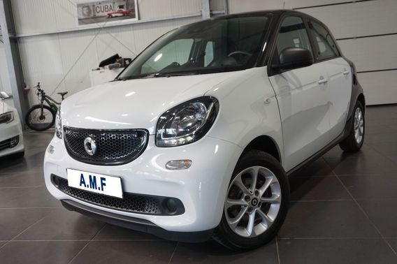 Smart ForFour 70 1.0 Passion Navi/Clima Manuale