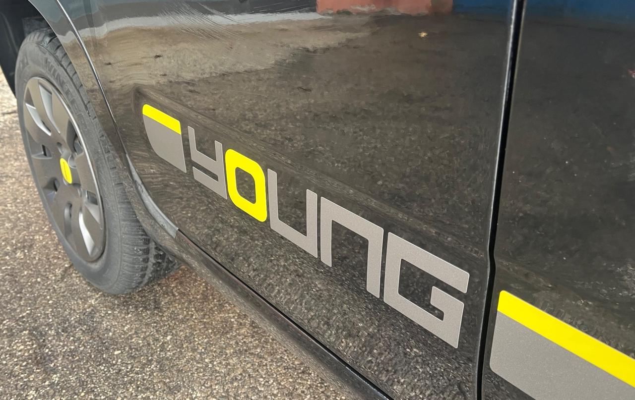 Fiat Panda 1.2 Young -solo km 21000-