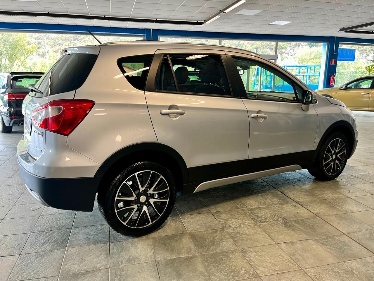 Suzuki S-Cross 1.6 DDiS Start&Stop 4WD All Grip Top