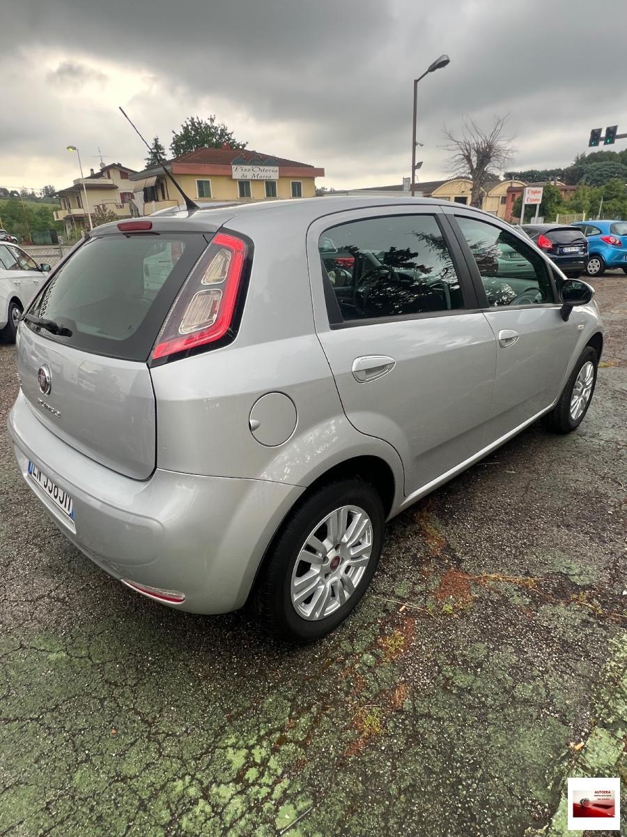 FIAT - Punto - 1.4 8V 5p. Nat. Pow. Virgin Radio