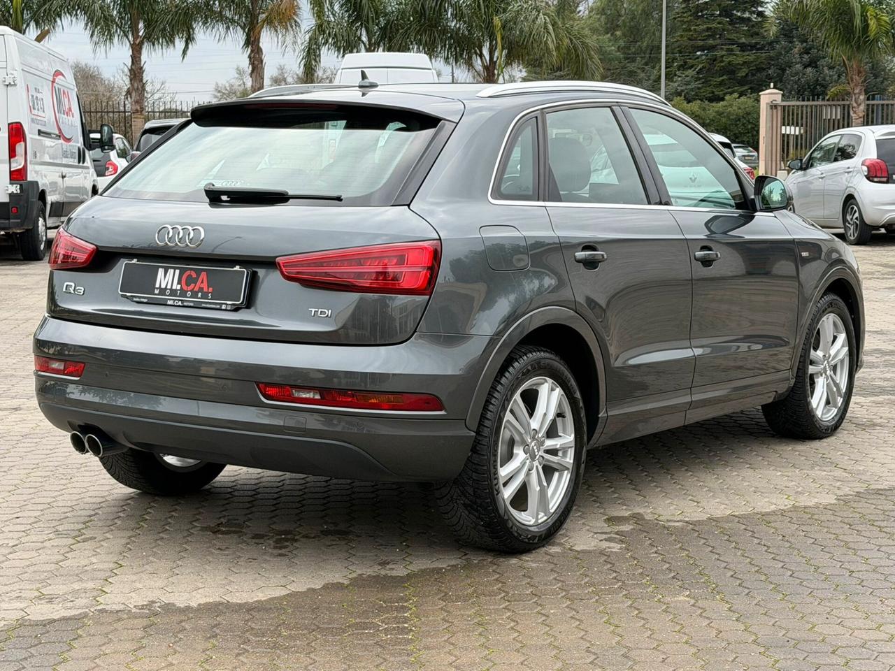 Audi Q3 2.0 TDI 120 CV S tronic Sport S-LINE