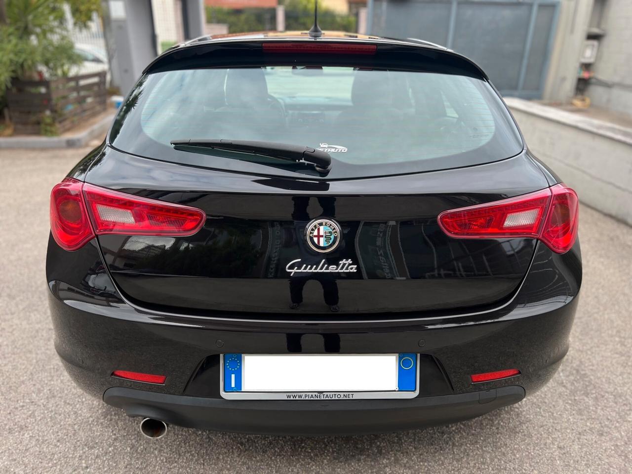 Alfa Romeo Giulietta 1.6 jtdm Distinctive 120cv PDC/CLIMA/TEL/17; PERFETTA!!