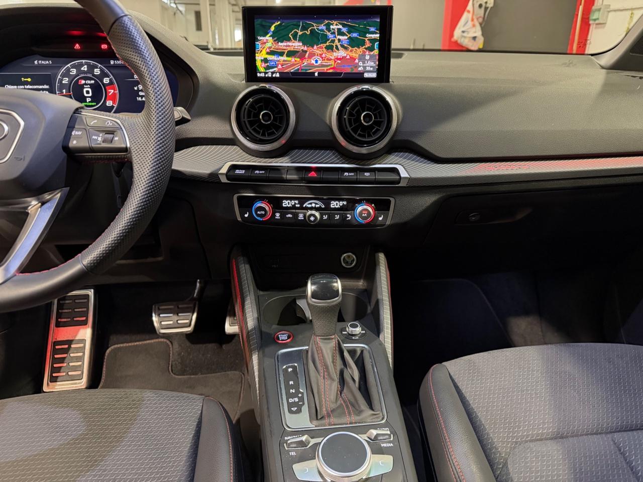 Audi Q2 SQ2 TFSI quattro S tronic sport attitude