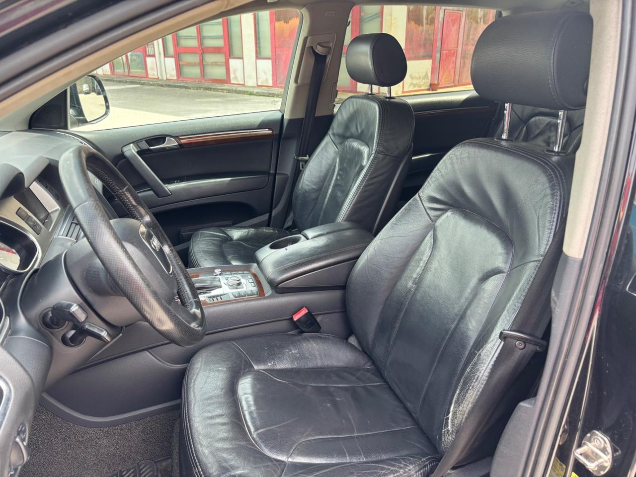 Audi Q7 3.0 V6 TDI 233CV quattro tiptronic