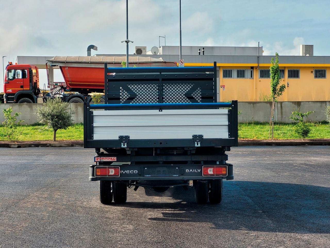 IVECO DAILY 35C16 DOPPIA CABINA RIBALTABILE TRILATERALE NUOVO