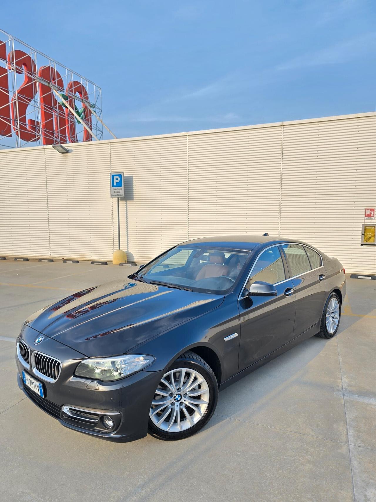 Bmw 520 525d xDrive Luxury