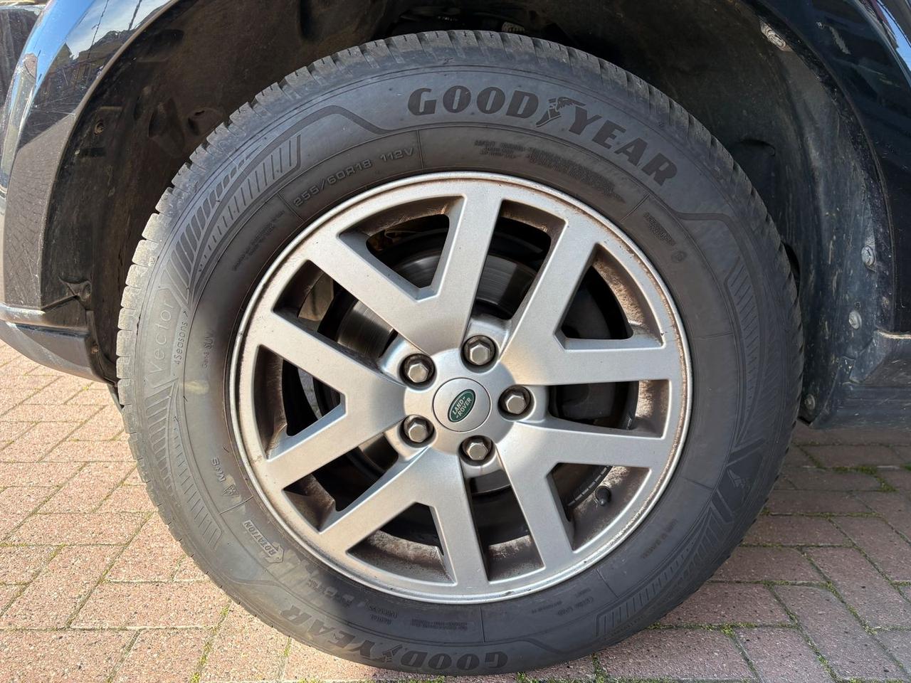 Land Rover Discovery 4 SE 2.7 TDV6 #10238