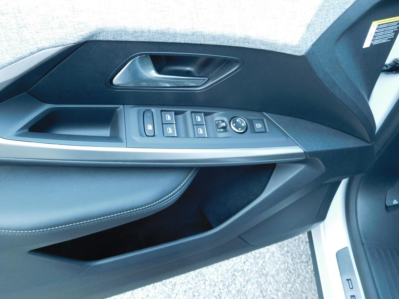 Peugeot 5008 Hybrid 145 e-DCS6 GT 7 POSTI