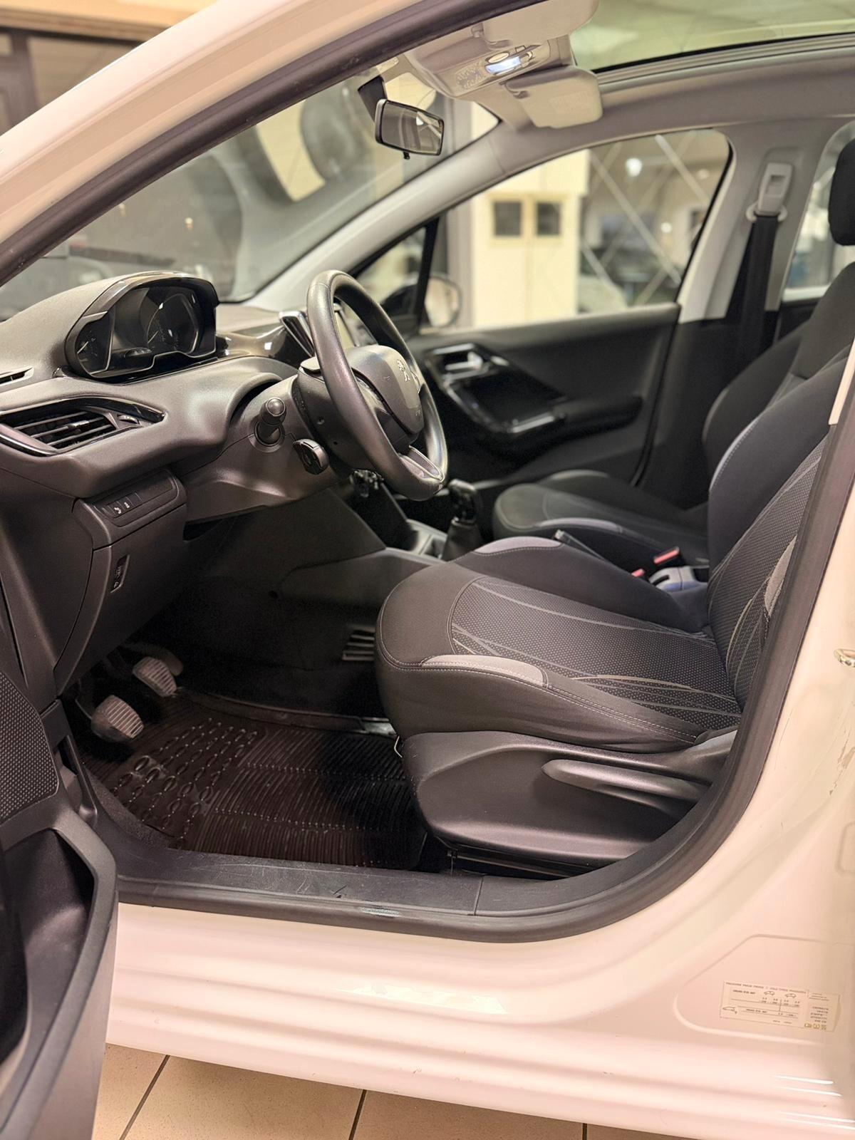 Peugeot 208 1.6 VTi 120 CV 5 porte Allure