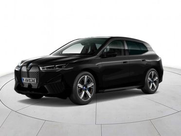 BMW iX xDrive50 Pacchetto Sportivo