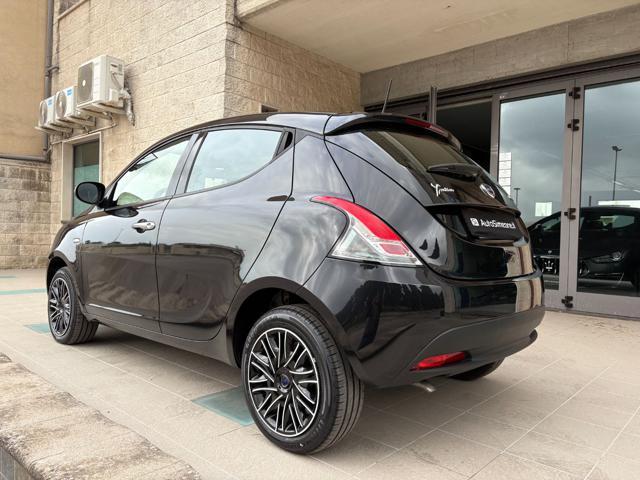 LANCIA Ypsilon 1.0 FireFly 5 porte S&S Hybrid Gold 5 posti.