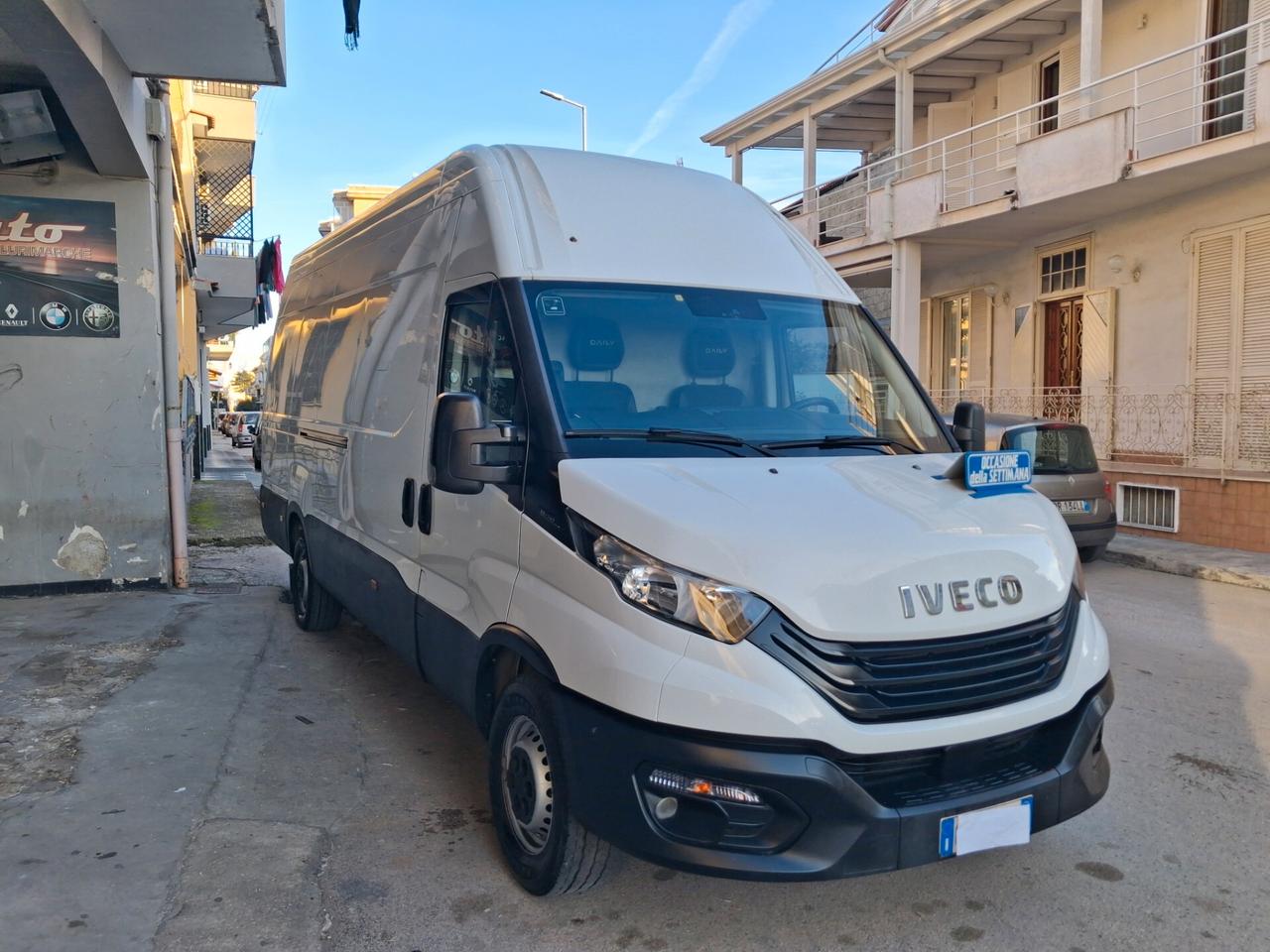 Iveco Daily v35 s 14 2022 unico prop nav
