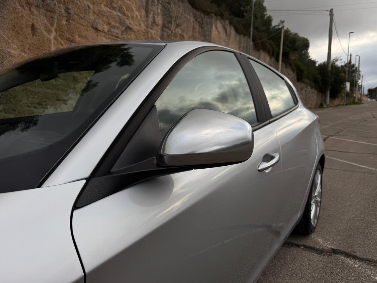 Alfa Romeo Giulietta/1.6 120CV/LED/CERCHI 17"/NEOPATENTATI