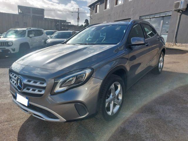 MERCEDES-BENZ GLA 200 d Automatic