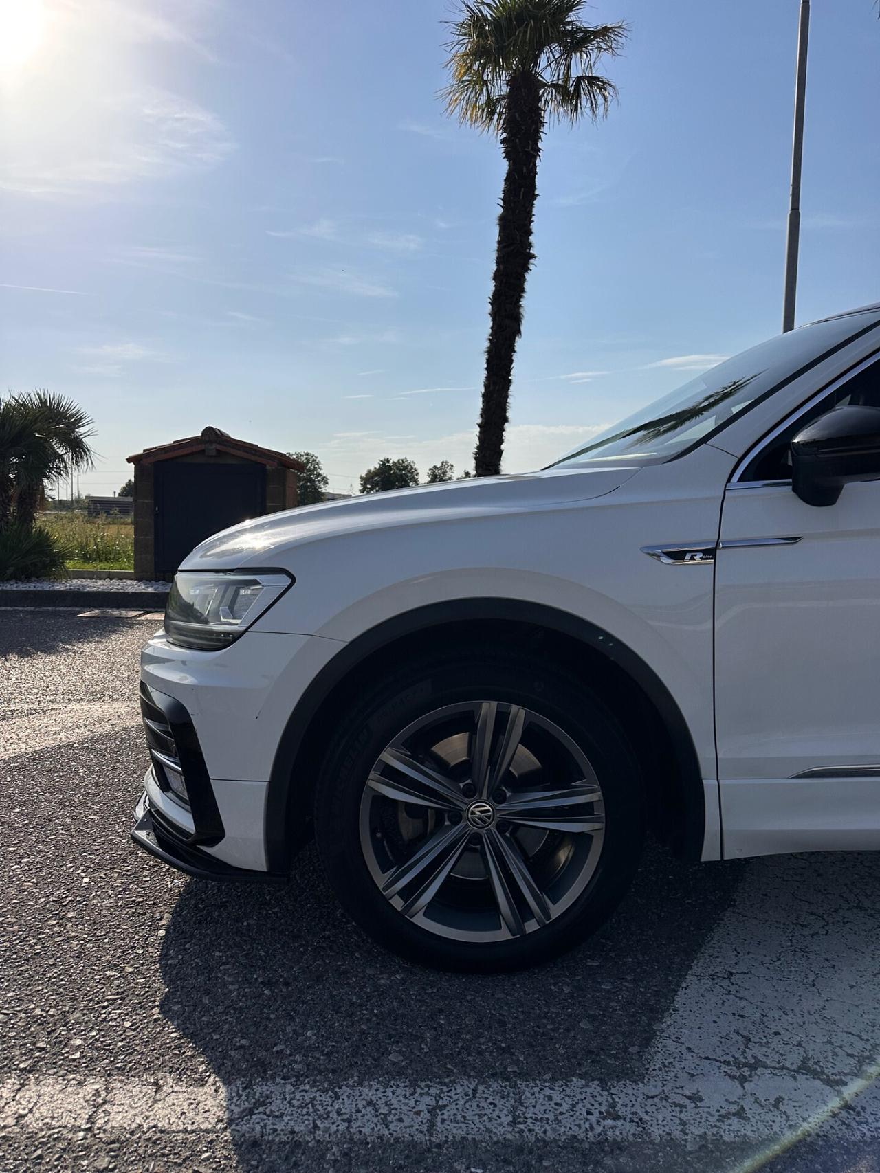 Volkswagen Tiguan 2.0 TDI SCR DSG 4MOTION Executive BMT