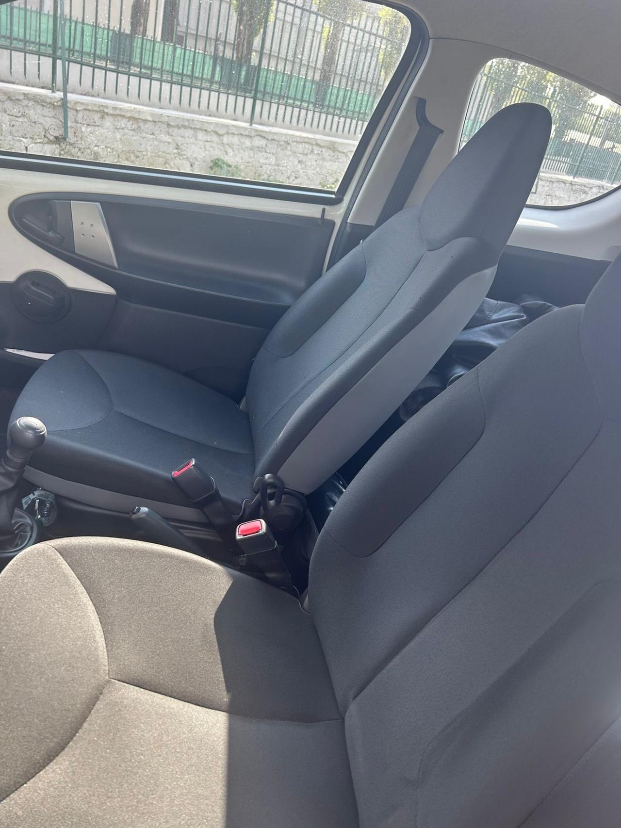 Toyota Aygo 1.0 12V VVT-i 3 porte Orange Connect