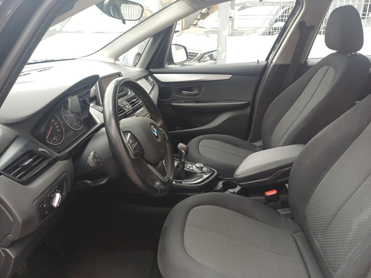 Bmw 2er Active Tourer 218d Luxury