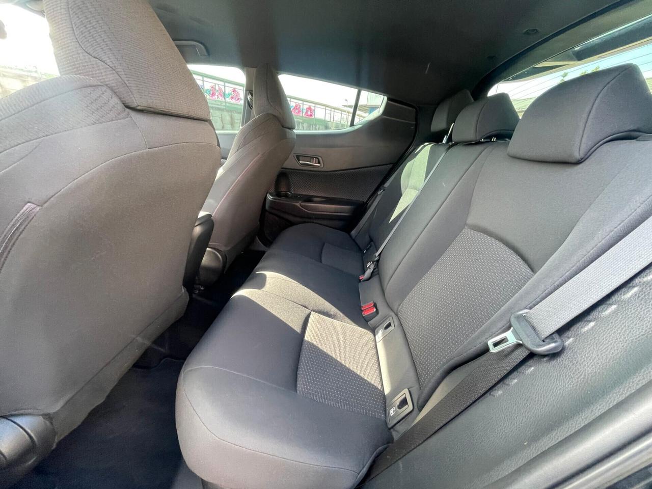 Toyota C-HR 1.8 Hybrid E-CVT FULL BLACK GARANZIA