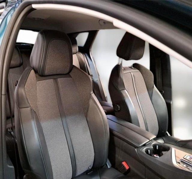 PEUGEOT 3008 BlueHDi 130 S&S EAT8 Allure